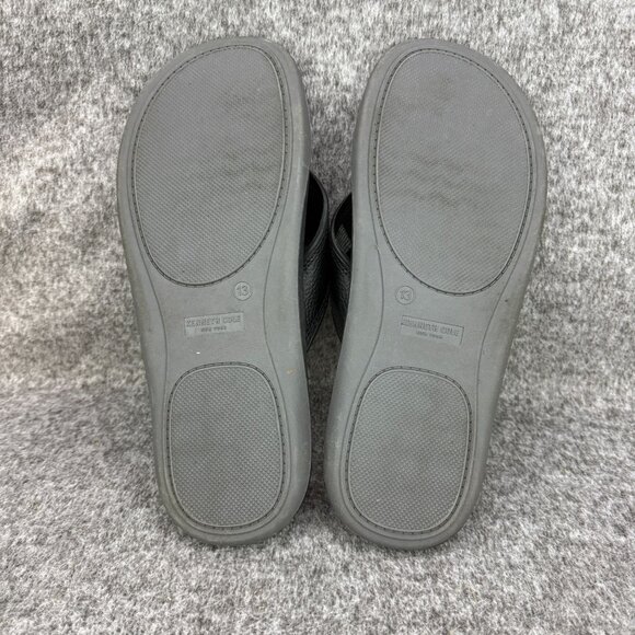 ✅Kenneth Cole New York Mens 13M Black Textured Flip Flops Thong Sandals Beach - Picture 2 of 11